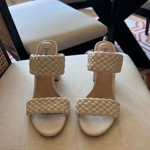 Steve Madden Quilted Mule sandal - off white